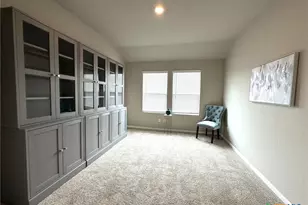 2700 La Mundial St, Seguin, TX 78155 - Photo 18