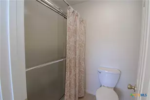 2001 Hannahawk Cir, Harker Heights, TX 76548 - Photo 16