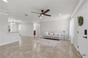 1427 Bonnyview Dr, Canyon Lake, TX 78133 - Photo 8