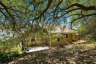 1427 Bonnyview Dr, Canyon Lake, TX 78133 - Photo 26
