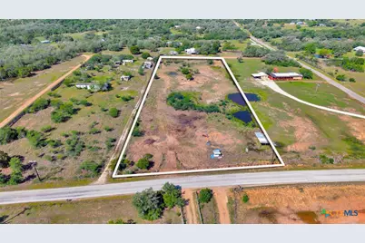 7946 Lower Mission Valley Road, Victoria, TX 77905 - Photo 1