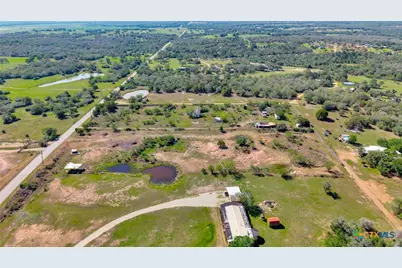 7946 Lower Mission Valley Road, Victoria, TX 77905 - Photo 4