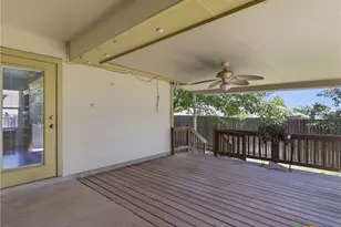 2147 N Ranch Estates Blvd, New Braunfels, TX 78130 - Photo 22