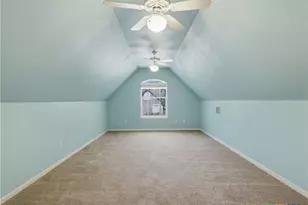 2147 N Ranch Estates Blvd, New Braunfels, TX 78130 - Photo 20