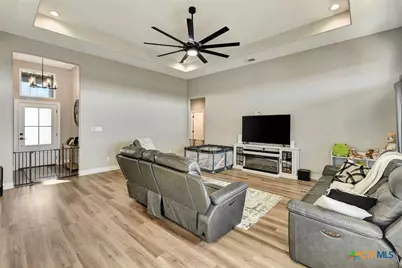 220 Whitetail Lane, Victoria, TX 77905 - Photo 6