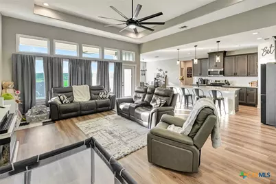 220 Whitetail Lane, Victoria, TX 77905 - Photo 4