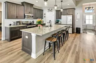 220 Whitetail Ln, Victoria, TX 77905 - Photo 8