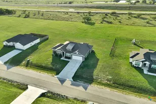 220 Whitetail Ln, Victoria, TX 77905 - Photo 32