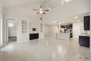 1226 Hidden Cave Dr, New Braunfels, TX 78132 - Photo 6