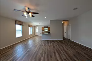2937 Post Oak Cir, New Braunfels, TX 78130 - Photo 12