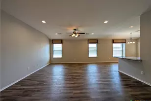 2937 Post Oak Cir, New Braunfels, TX 78130 - Photo 8