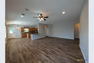 2937 Post Oak Circle, New Braunfels, TX 78130 - Photo 10