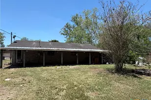 1195 Gay Meadow Ln, Goliad, TX 77963 - Photo 16