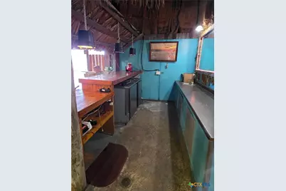 314 & 304 W Broadway Avenue, Seadrift, TX 77983 - Photo 6