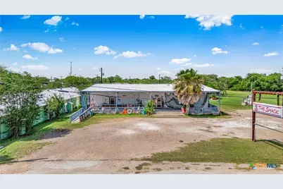 314 & 304 W Broadway Avenue, Seadrift, TX 77983 - Photo 32