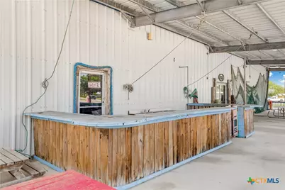 314 & 304 W Broadway Avenue, Seadrift, TX 77983 - Photo 14