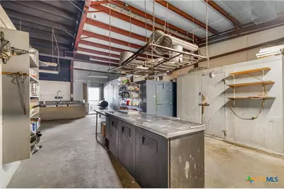 314 & 304 W Broadway Avenue, Seadrift, TX 77983 - Photo 6