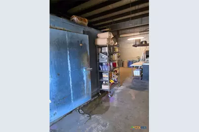 314 & 304 W Broadway Avenue, Seadrift, TX 77983 - Photo 16