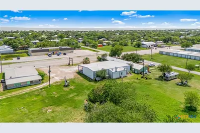 314 & 304 W Broadway Avenue, Seadrift, TX 77983 - Photo 26