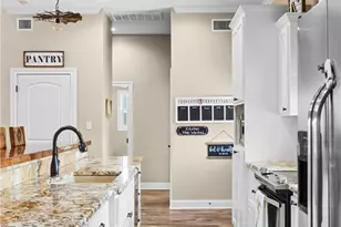 1370 E Ward St, Goliad, TX 77963 - Photo 24