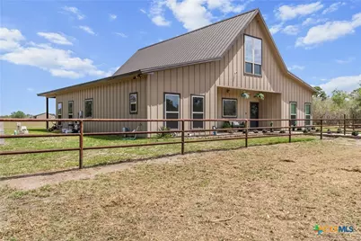 1370 E Ward Street, Goliad, TX 77963 - Photo 10