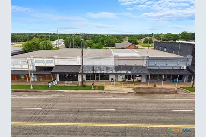 112 Gassaway, Lott, TX 76656 - Photo 2
