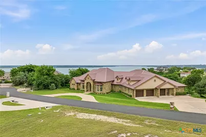 4512 Blue Ridge Drive, Belton, TX 76513 - Photo 4
