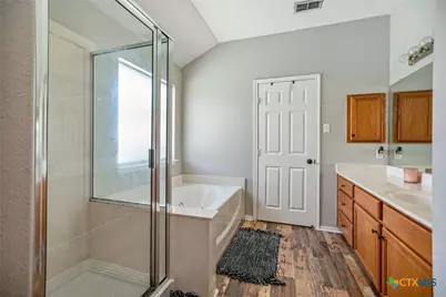 105 Belle Court, Port Lavaca, TX 77979 - Photo 14