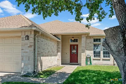 105 Belle Court, Port Lavaca, TX 77979 - Photo 2
