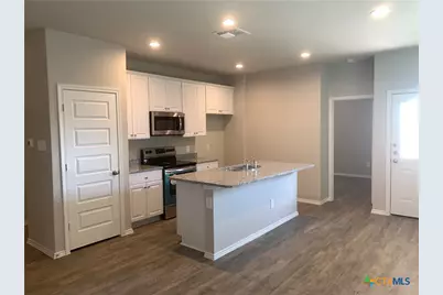 1137 Gracie Way, New Braunfels, TX 78130 - Photo 4