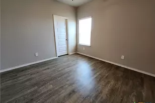 1137 Gracie Wy, New Braunfels, TX 78130 - Photo 10
