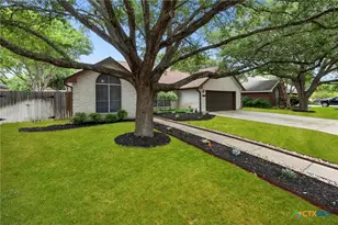 920 Queens Dr, New Braunfels, TX 78130 - Photo 4
