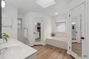 920 Queens Dr, New Braunfels, TX 78130 - Photo 22