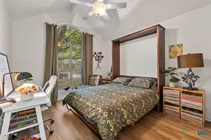 920 Queens Dr, New Braunfels, TX 78130 - Photo 24