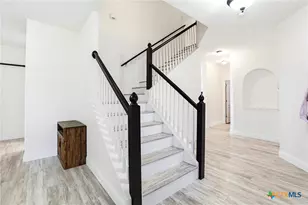 917 San Fernando Ln, New Braunfels, TX 78132 - Photo 8