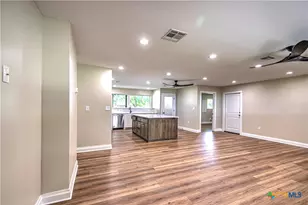 6511 Old Waco Ln, Temple, TX 76502 - Photo 8