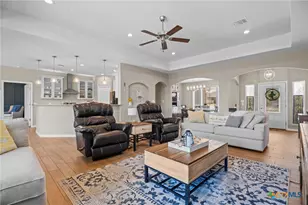 819 Primrose Path, Canyon Lake, TX 78133 - Photo 4