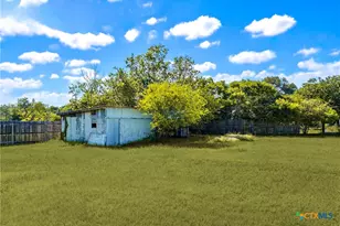 1350 Mary Preiss Dr, New Braunfels, TX 78132 - Photo 40