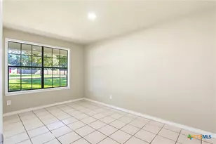 1350 Mary Preiss Dr, New Braunfels, TX 78132 - Photo 6