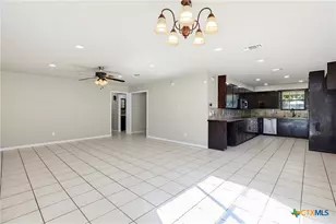 1350 Mary Preiss Dr, New Braunfels, TX 78132 - Photo 10