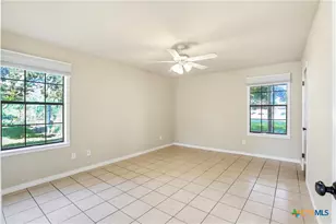 1350 Mary Preiss Dr, New Braunfels, TX 78132 - Photo 20