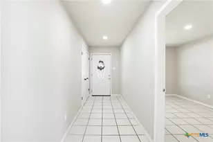 1350 Mary Preiss Dr, New Braunfels, TX 78132 - Photo 6