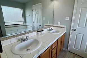 10 Westridge Pl, Lampasas, TX 76550 - Photo 8