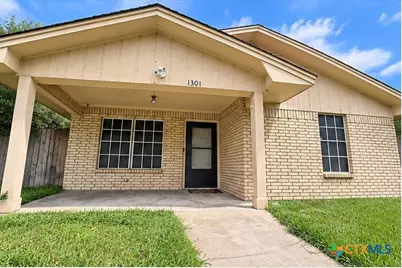 1301 N 10th Street, Temple, TX 76501 - Photo 1