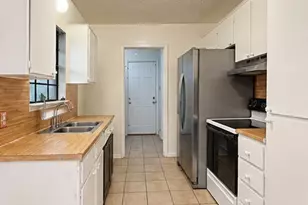 1301 N 10th St, Temple, TX 76501 - Photo 6