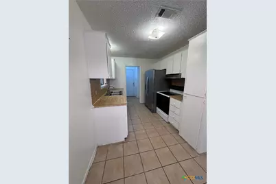 1301 N 10th Street, Temple, TX 76501 - Photo 6