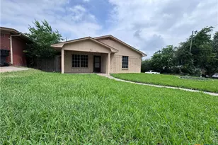 1301 N 10th St, Temple, TX 76501 - Photo 1