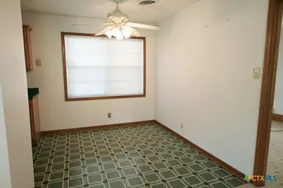 603 S Terry Street, Cuero, TX 77954 - Photo 4