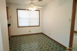 603 S Terry St, Cuero, TX 77954 - Photo 4