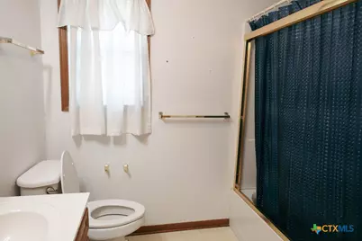 603 S Terry Street, Cuero, TX 77954 - Photo 18